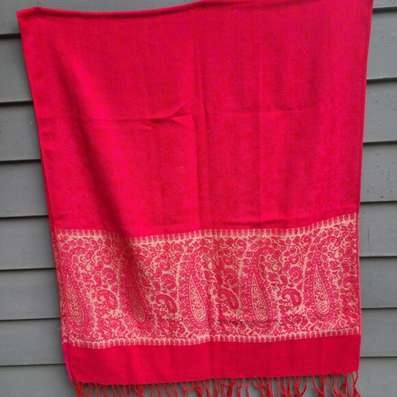 Red Gold Pashmina Silk Blend Pashmina Wrap - Picture 3 of 9